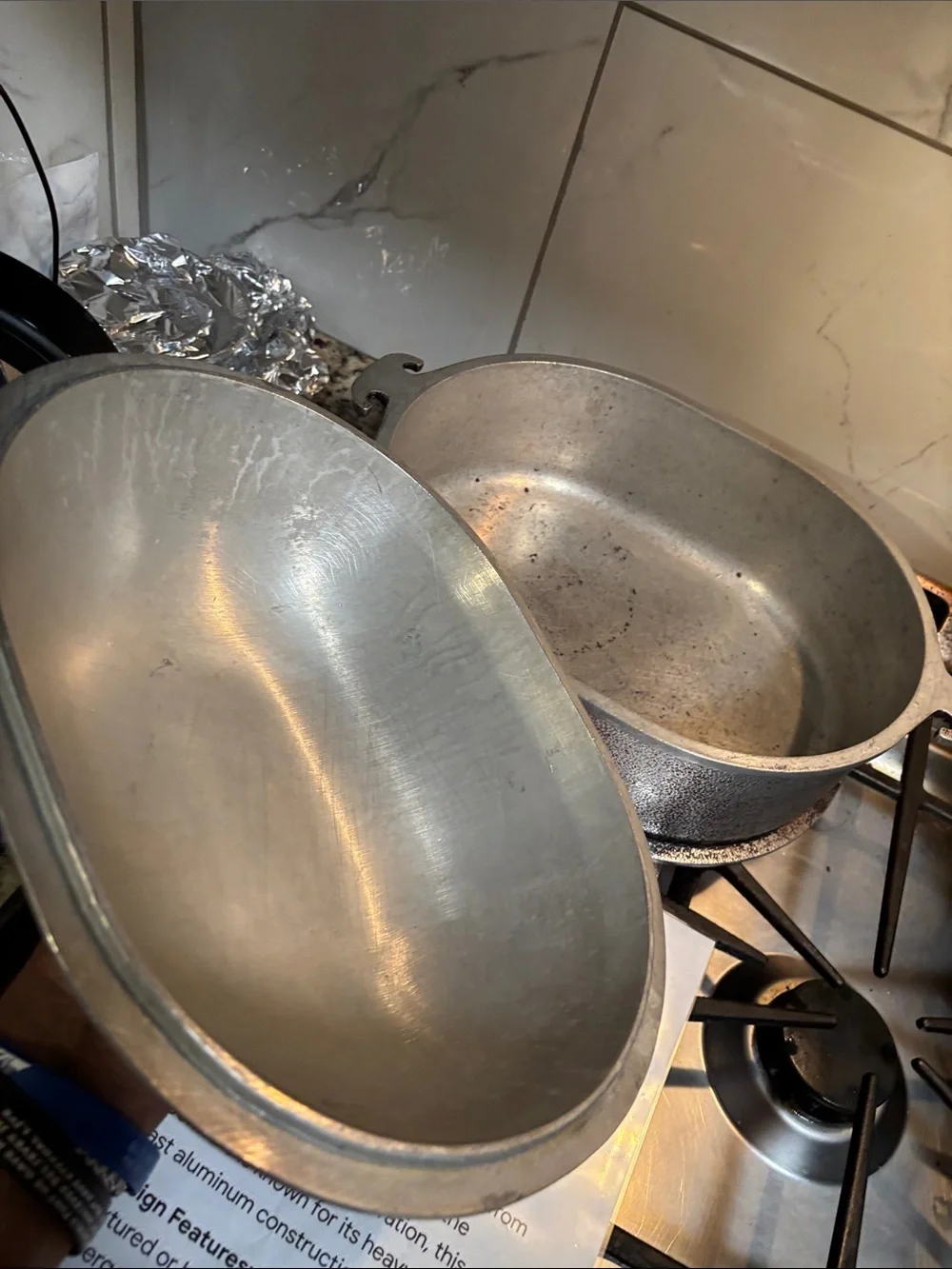 Silver Cast Aluminum Roaster with Hammered-Texture Dome Lid(Over 5lbs)
